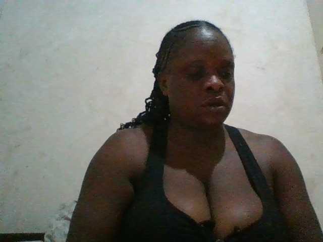 bigboobies2 live cam on BongaCams