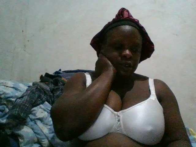 bigboobies2