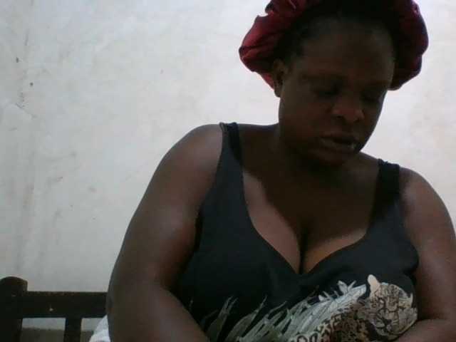 bigboobies2 live cam on BongaCams