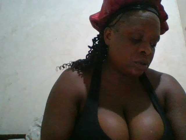 bigboobies2