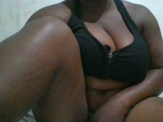 bigboobies2