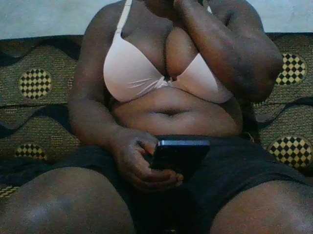 bigboobies2