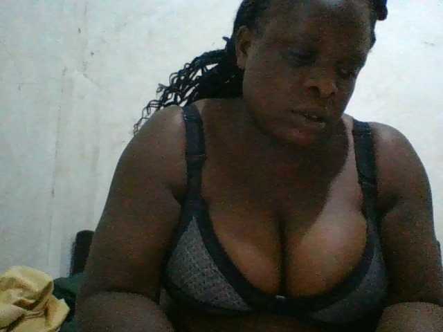 bigboobies2