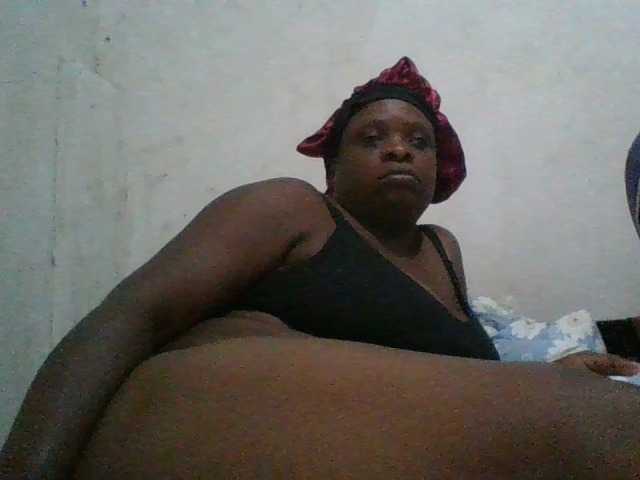 bigboobies2 live cam on BongaCams