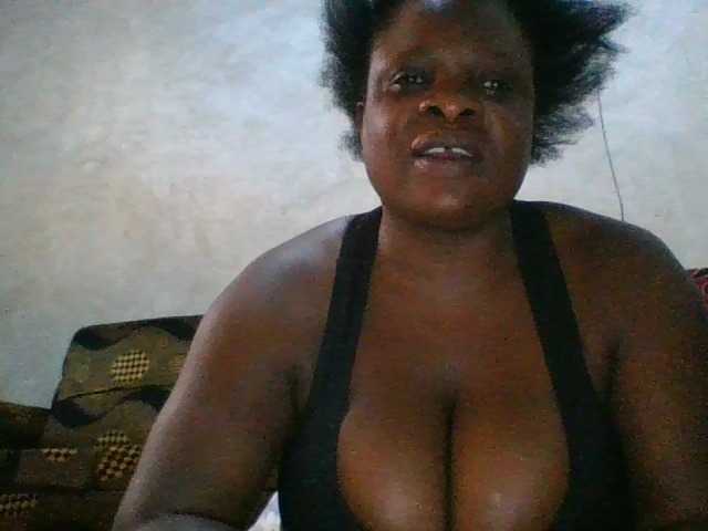 bigboobies2