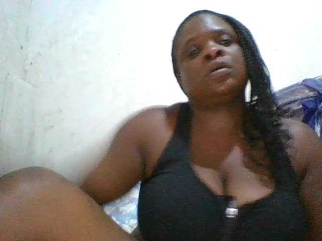 bigboobies2 live cam on BongaCams