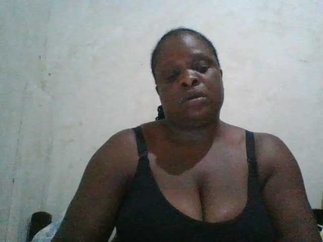 bigboobies2