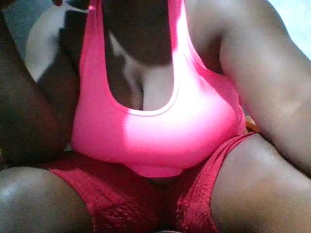 bigboobies2