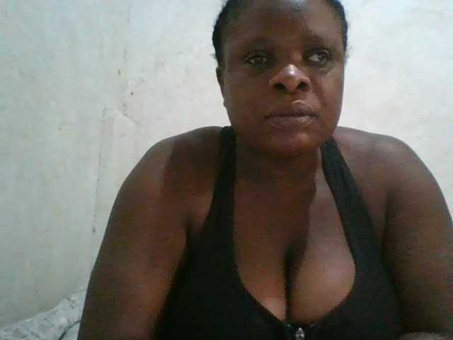 bigboobies2