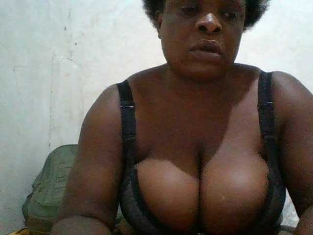 bigboobies2