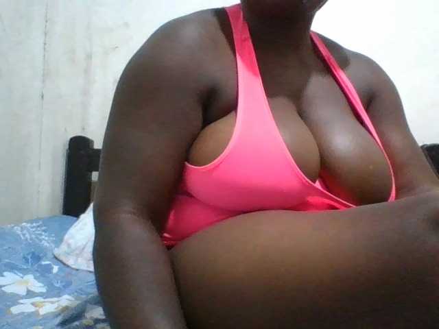 bigboobies2