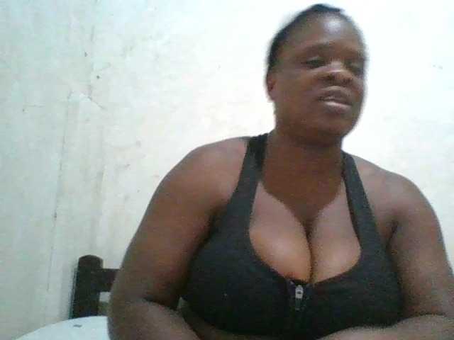 bigboobies2