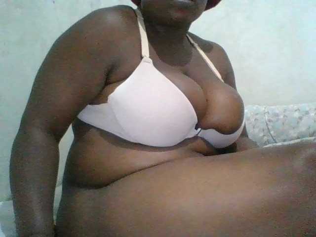 bigboobies2