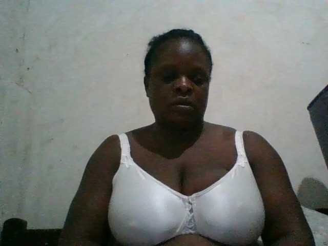 bigboobies2