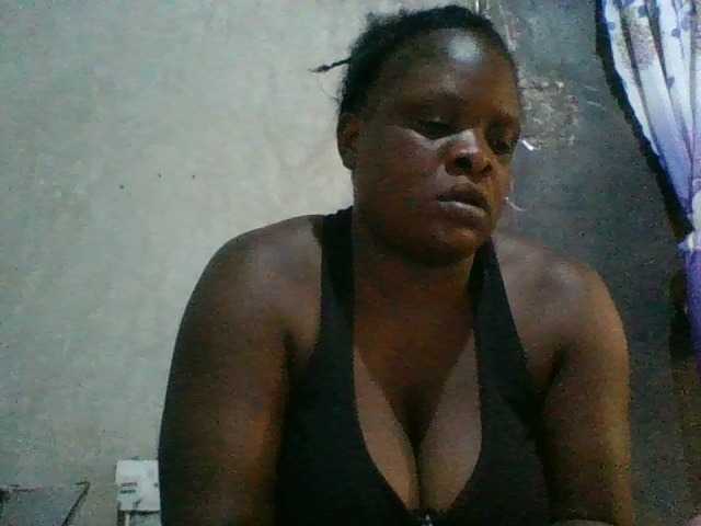 bigboobies2 live cam on BongaCams