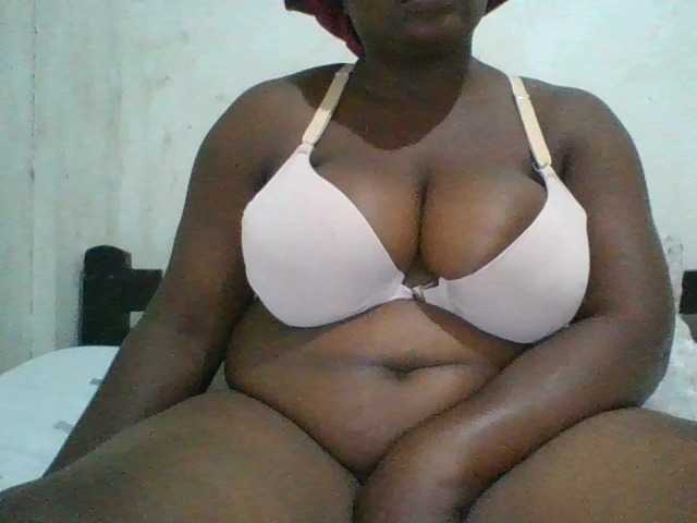 bigboobies2