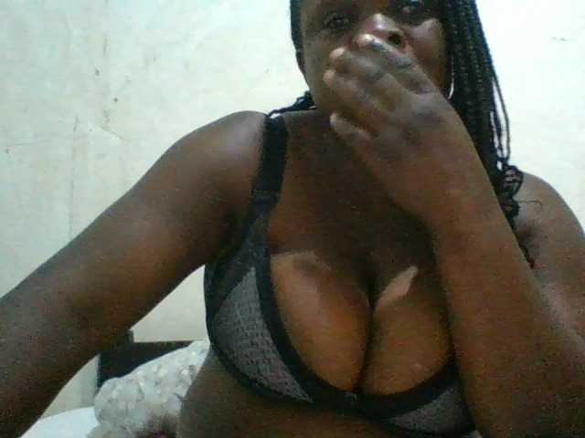 bigboobies2