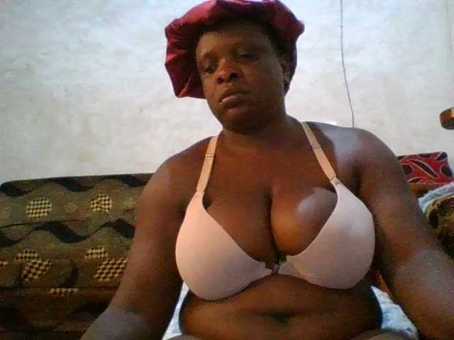 bigboobies2