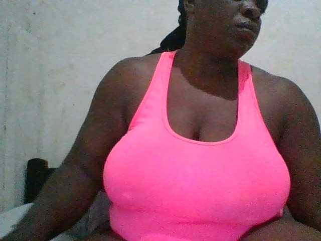 bigboobies2