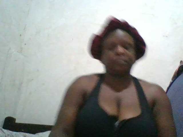 bigboobies2 live cam on BongaCams