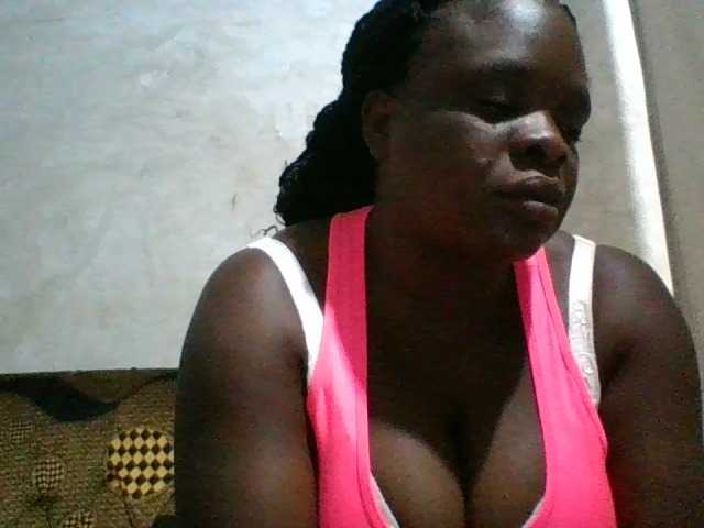 bigboobies2 live cam on UnifiedCams