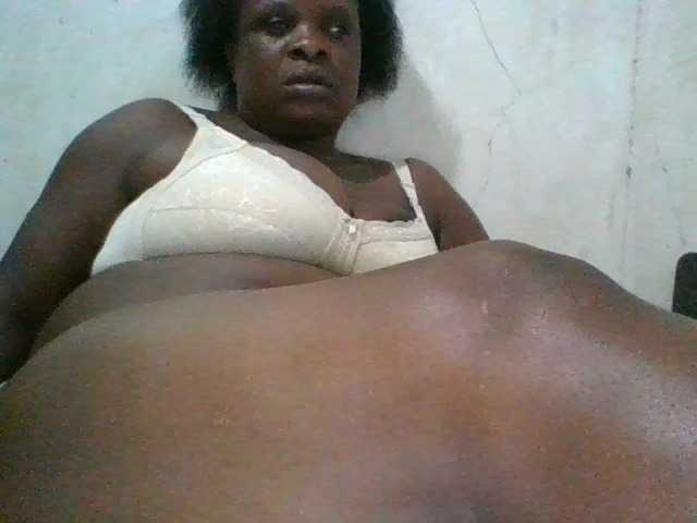 bigboobies2 live cam on BongaCams