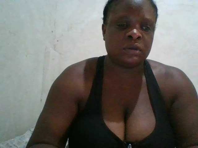 bigboobies2