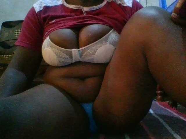 bigboobies2
