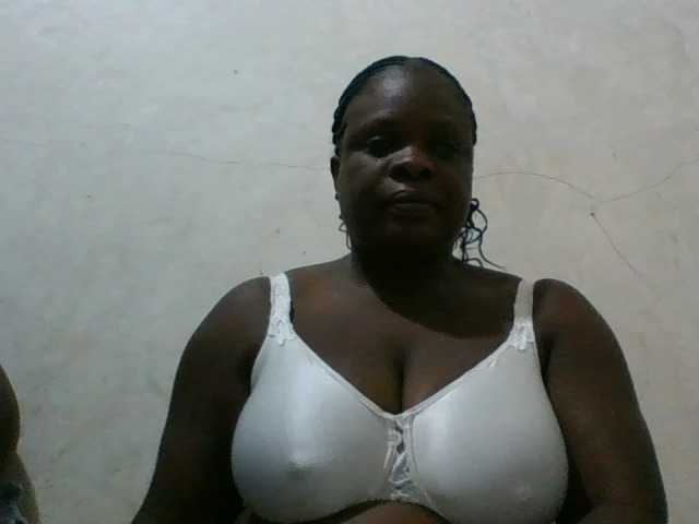 bigboobies2