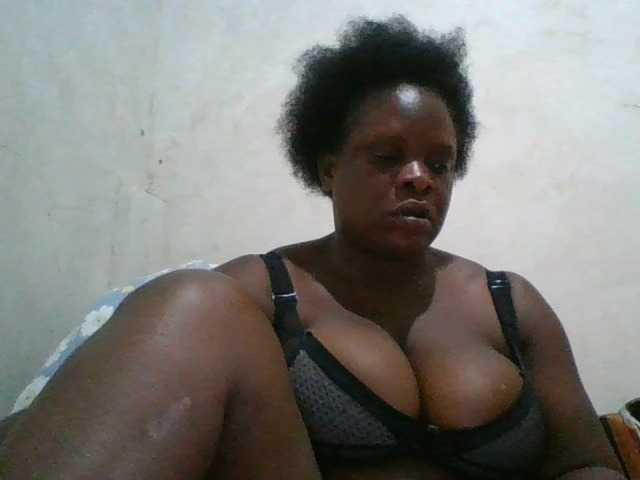 bigboobies2