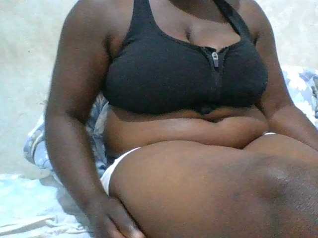 bigboobies2 live cam on BongaCams
