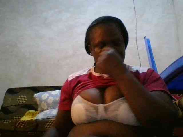 bigboobies2 webcam