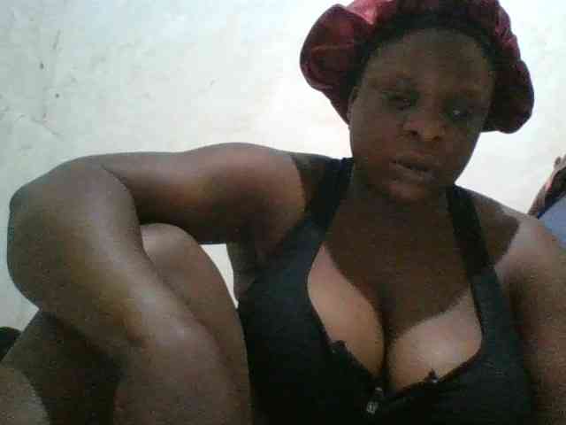 bigboobies2 webcam