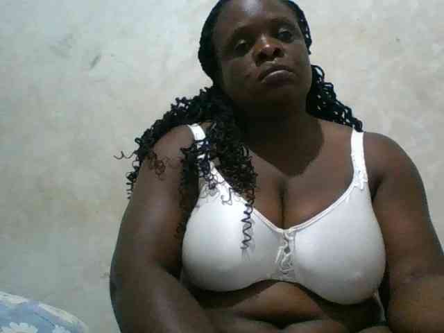 bigboobies2 webcam