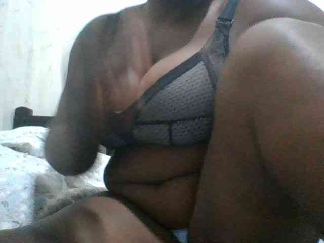 bigboobies2 webcam