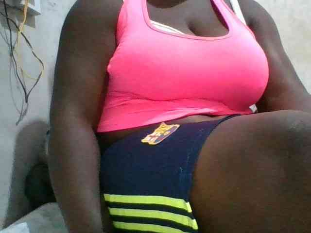 bigboobies2 webcam