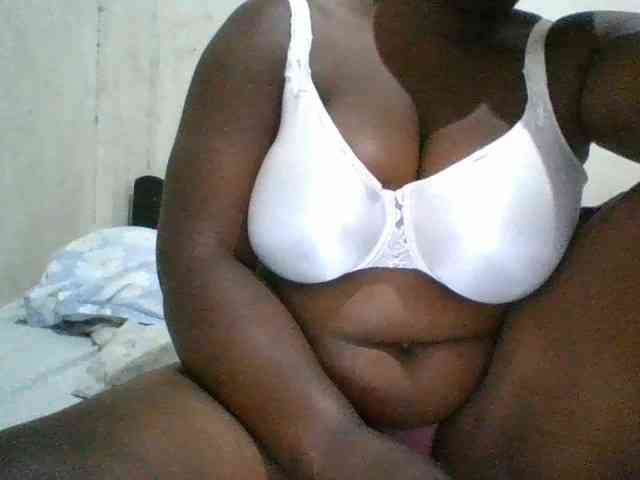 bigboobies2 webcam