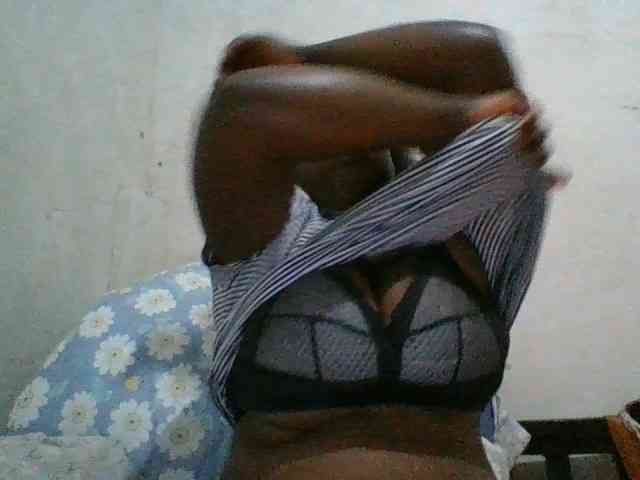 bigboobies2 webcam