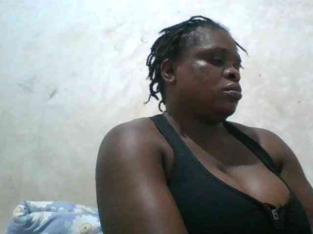 bigboobies2 webcam
