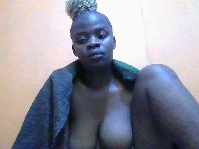hope-terry webcam bongacams model stream image
