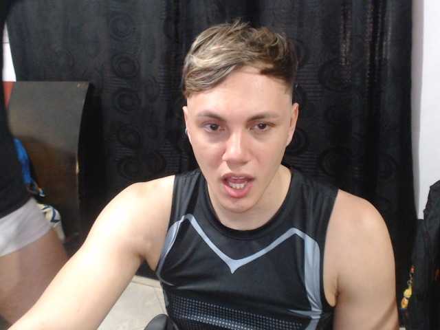 shamiryenrique live webcam show