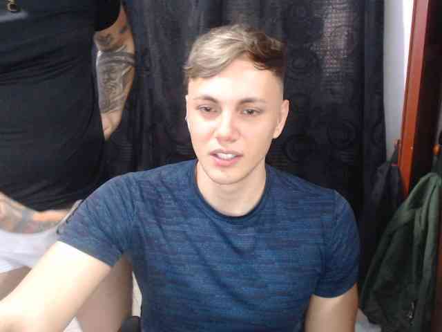 shamiryenrique Sex Cam Show