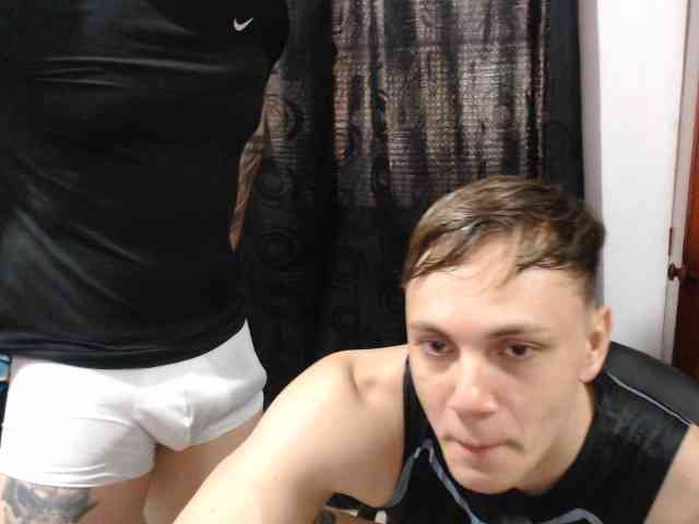 shamiryenrique Live Webcam on BongaCams