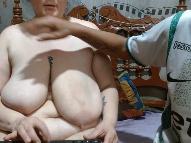 Coupleanal live cam on BongaCams