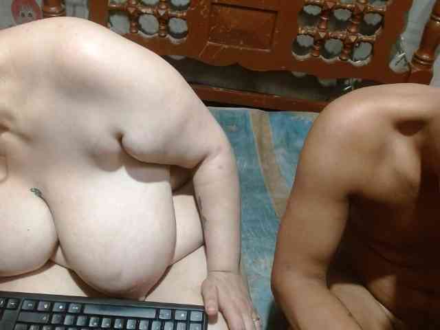Coupleanal webcam
