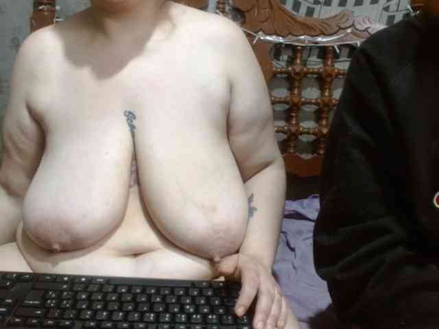 Coupleanal webcam