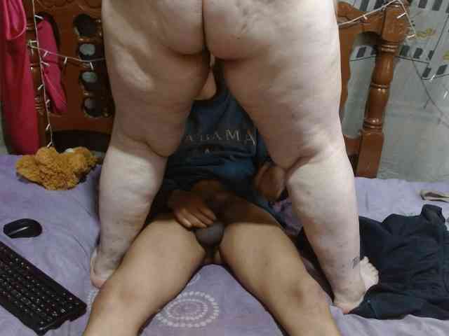 Coupleanal webcam
