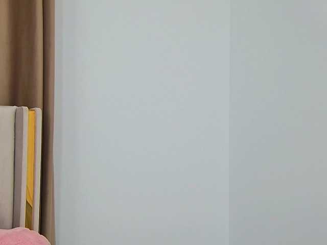 EmilyNovaa live webcam show