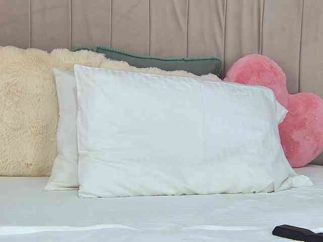 EmilyNovaa webcam