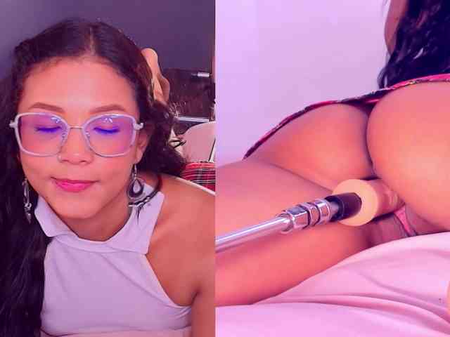 EllieBlush webcam